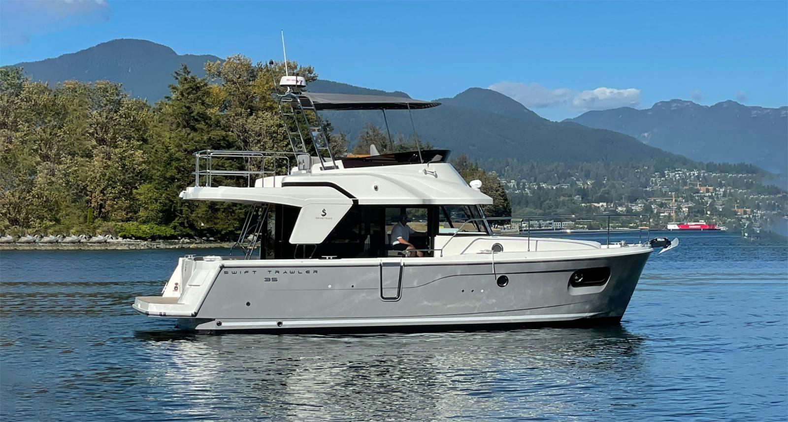 BENETEAU SWIFT TRAWLER 35