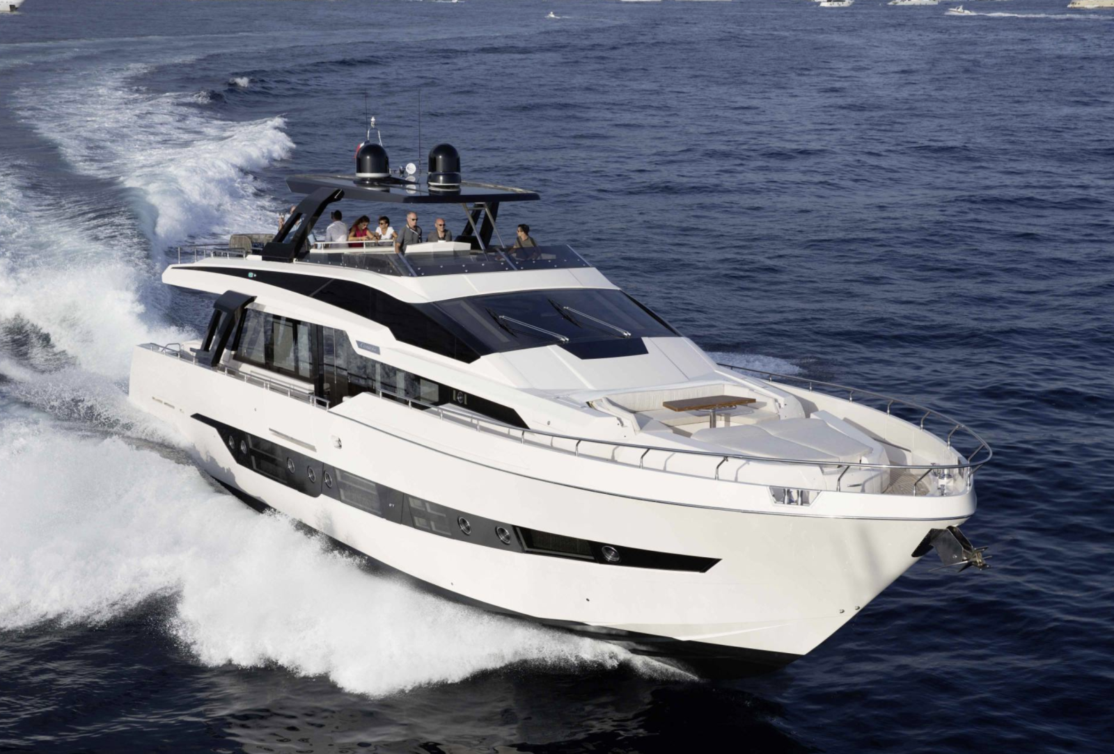 CAYMAN YACHTS F920