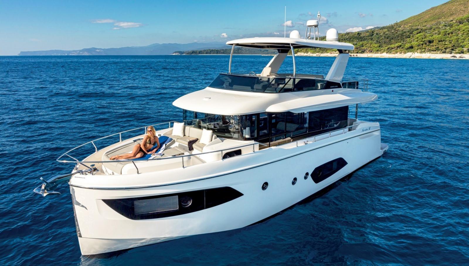 SOLD ABSOLUTE 52 NAVETTA